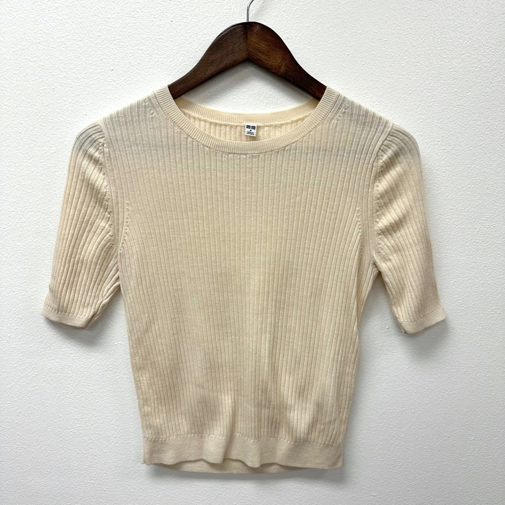 Uniqulo Wool Ribbed Knit Sweater Cream M